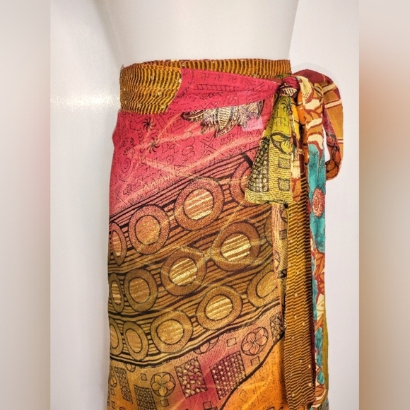 TWO PLY REVERSIBLE WRAP SKIRT - Picture 5 of 11